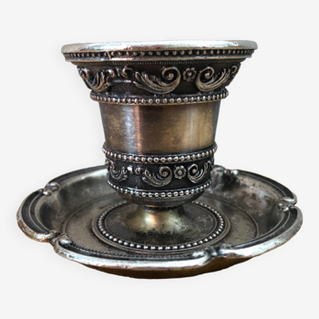 Antique late 19th century egg cup in silver meral.