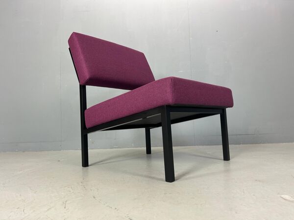Fauteuil lounge couleur aubergine Gijs Van Der Sluis modèle 36 ZA, 1961