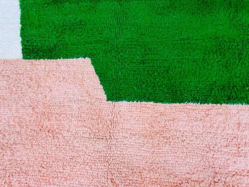 Handwoven natural wool rug, size 150/250 cm.