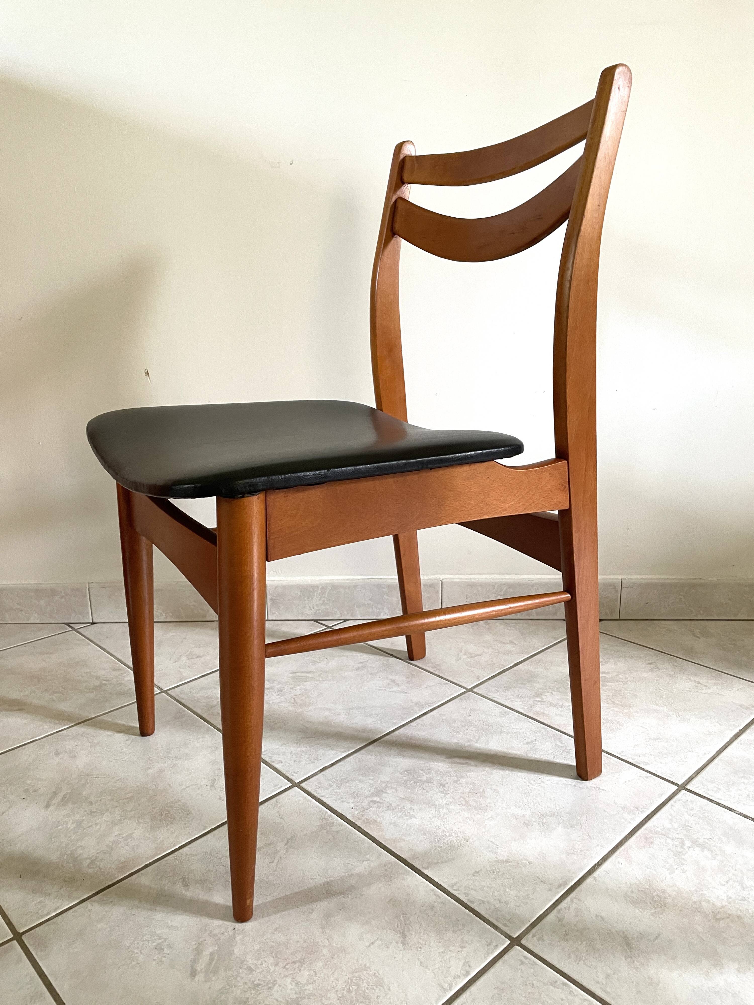 Set de 5 chaises scandinaves teck et skaï