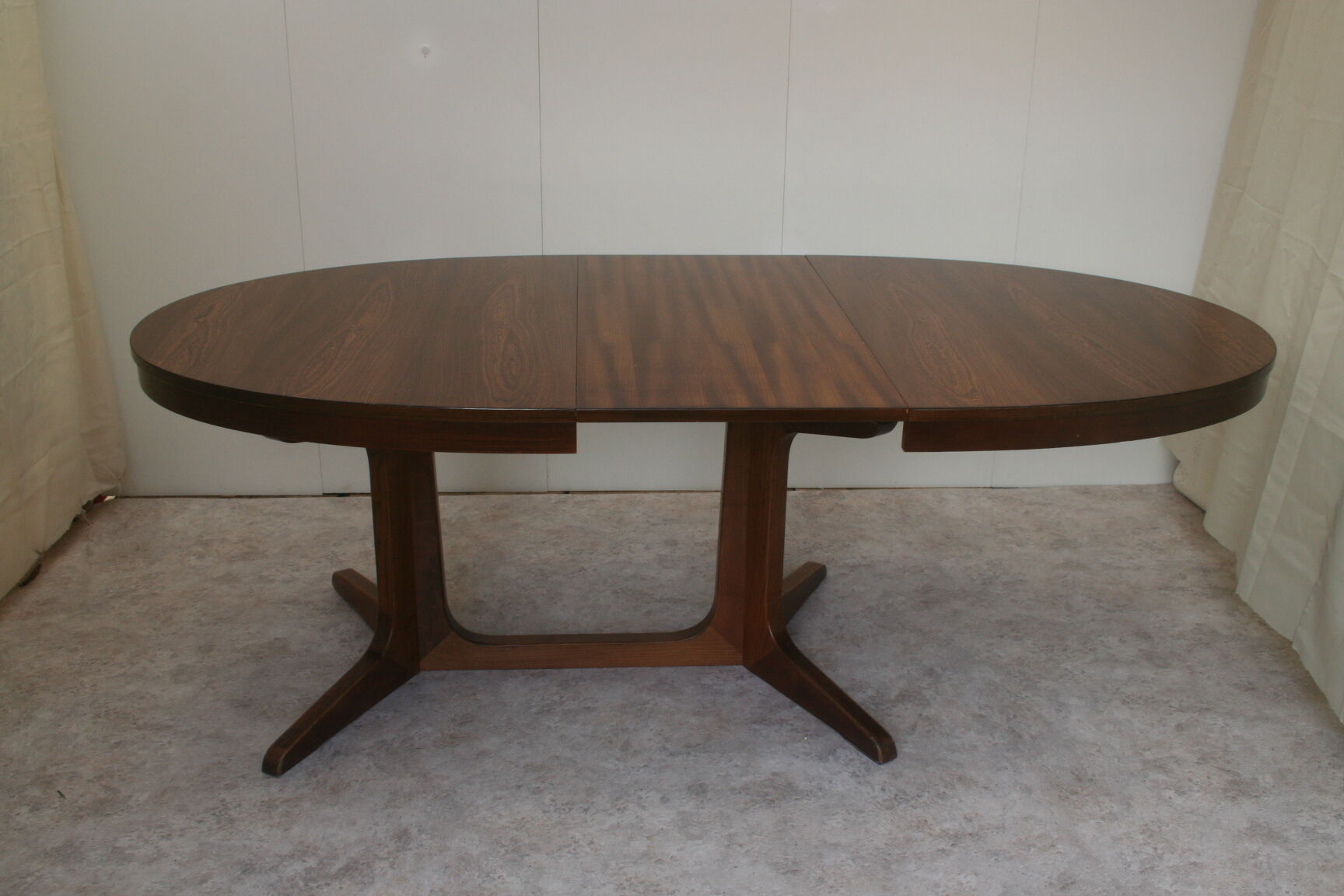 Table Baumann