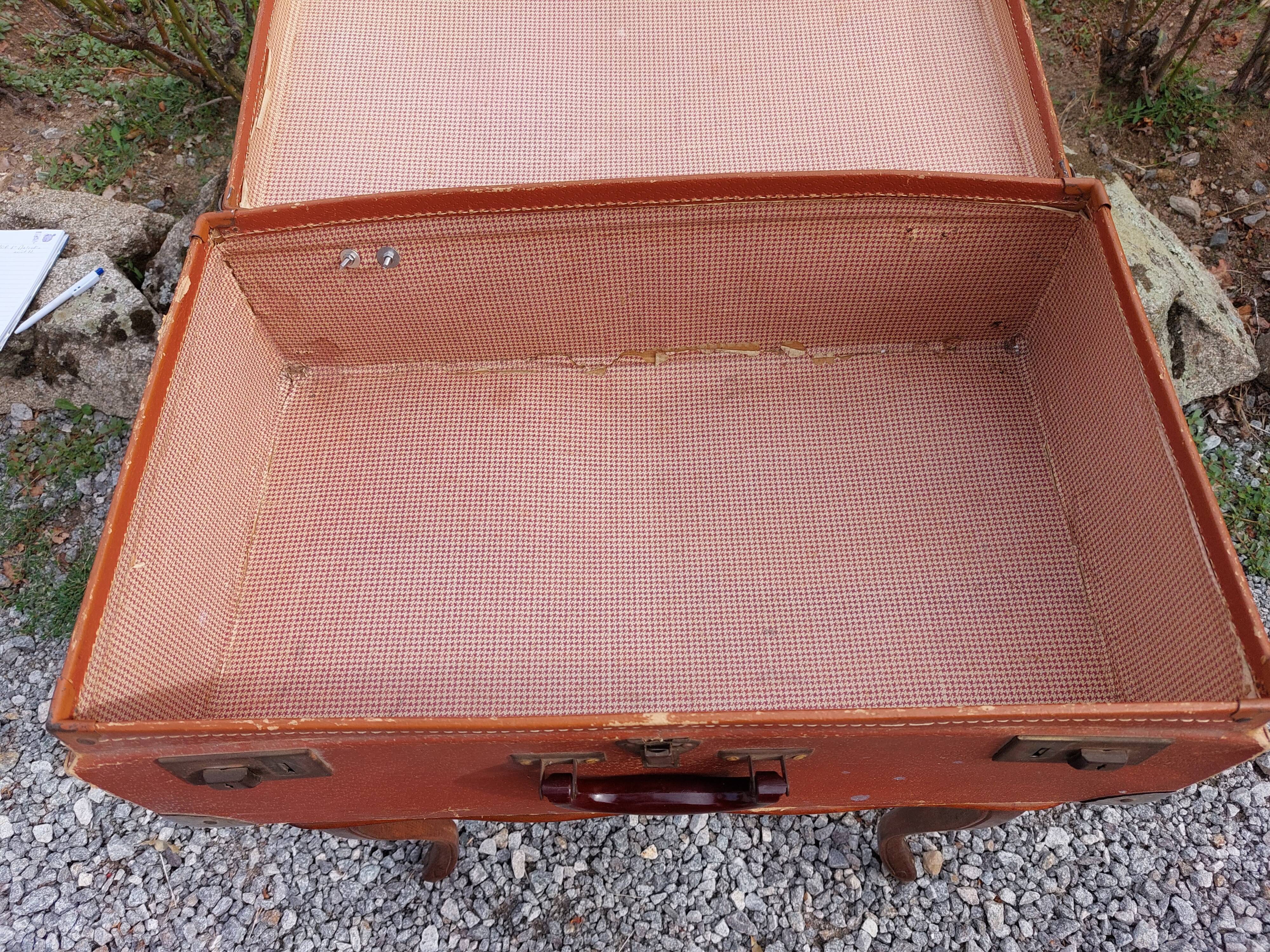 Old suitcase