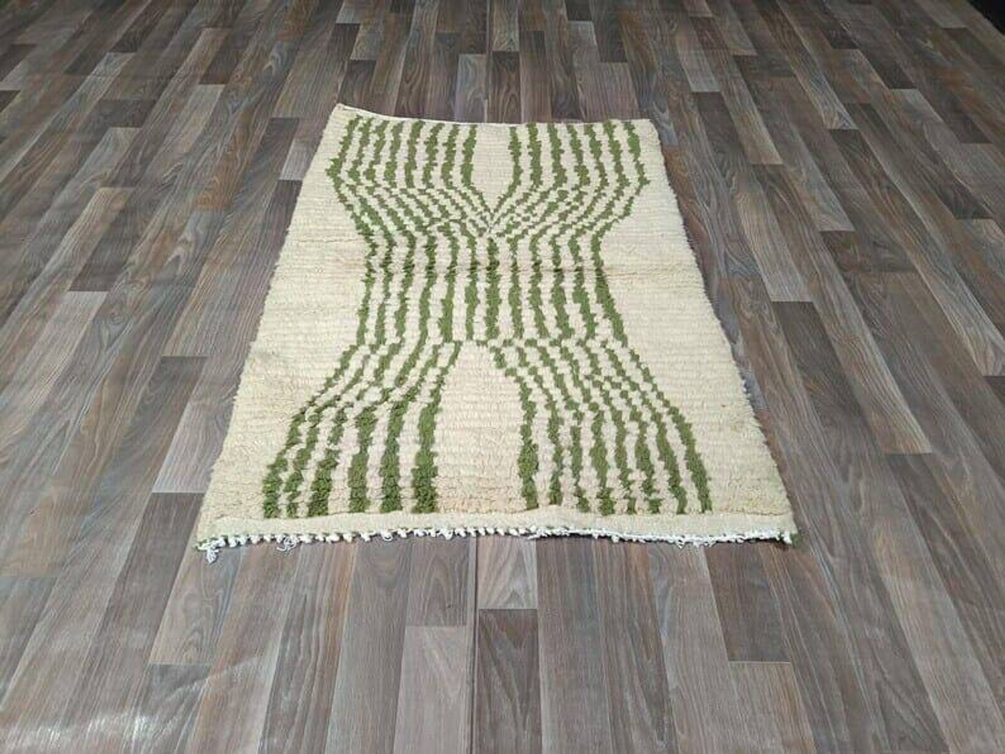 Tapis berbère fait main traditionnelle taille 250 x 250 cm