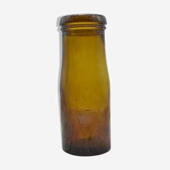 Vase with thick edge of amber color