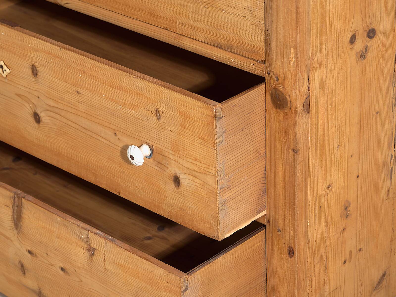 Antique Provençal chest of drawers (c.1920)