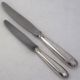 Alfénide Christofle Louvois Shell, 24 knives: 12 dinner knives + 12 cheese knives.