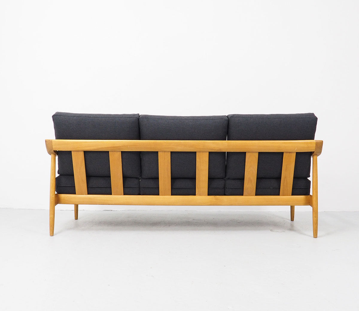 Vintage 3-seater sofa by Wilhelm Knoll, 1960's