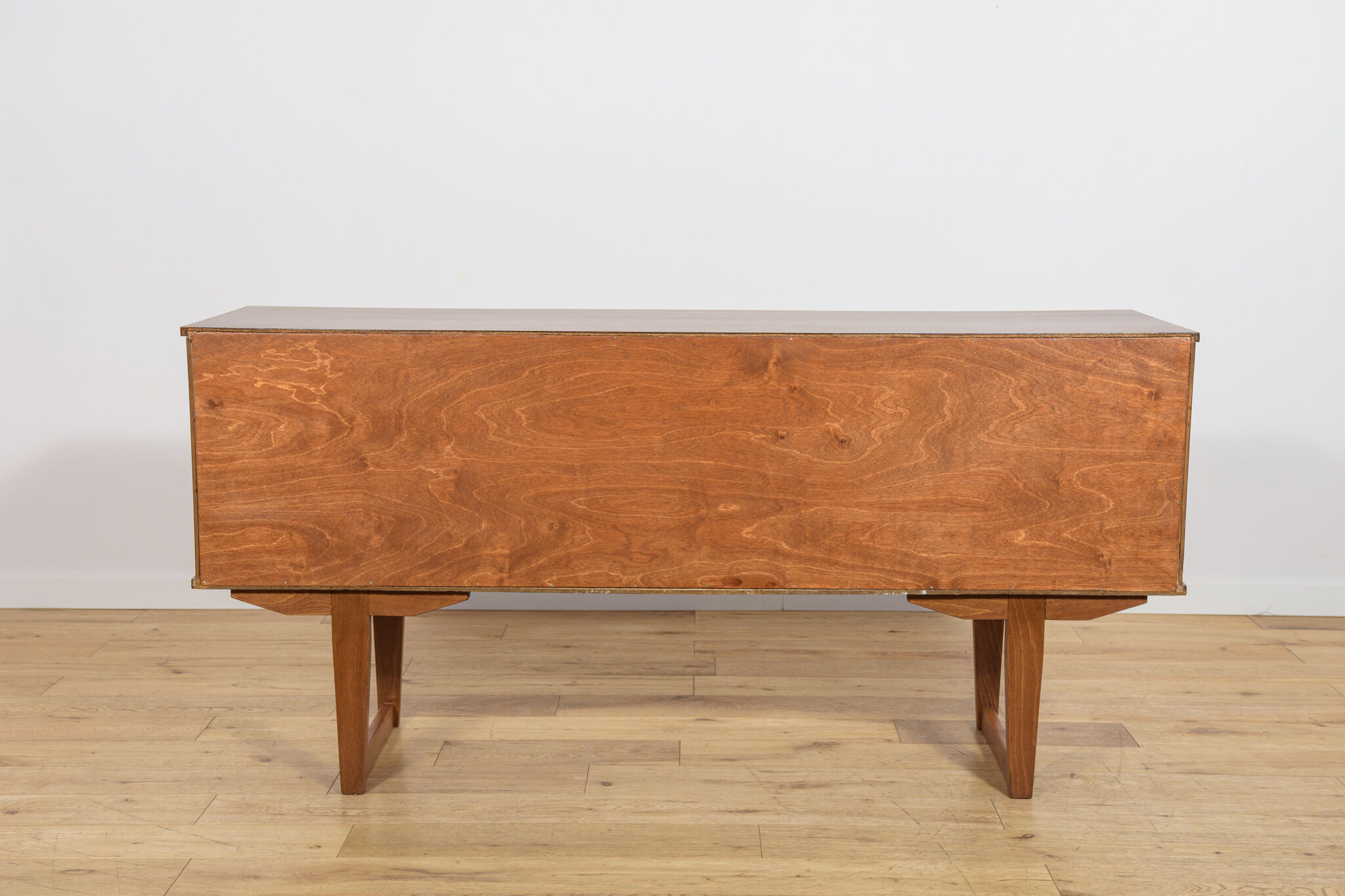 Buffet en teck des années 1960, Royaume-Uni