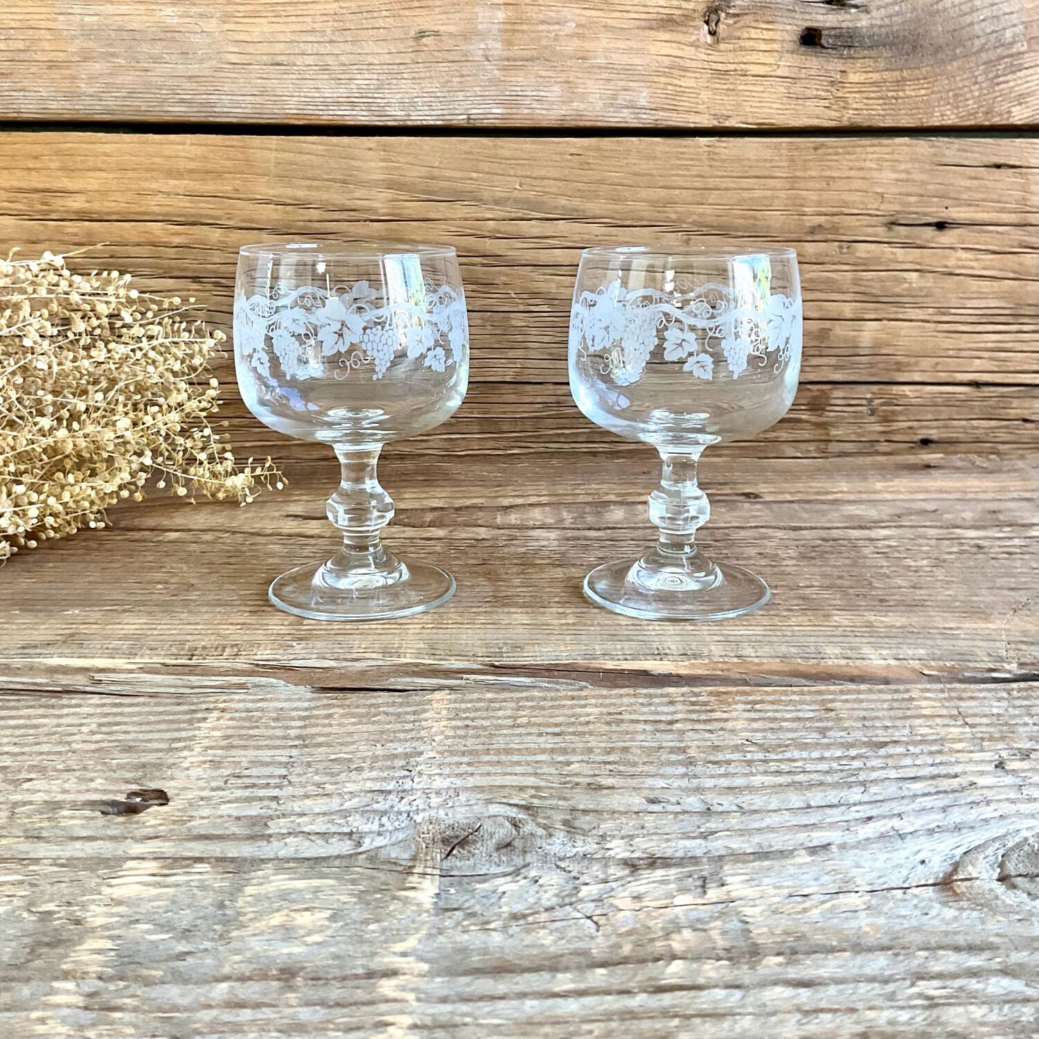 6 small vintage Luminarc glasses