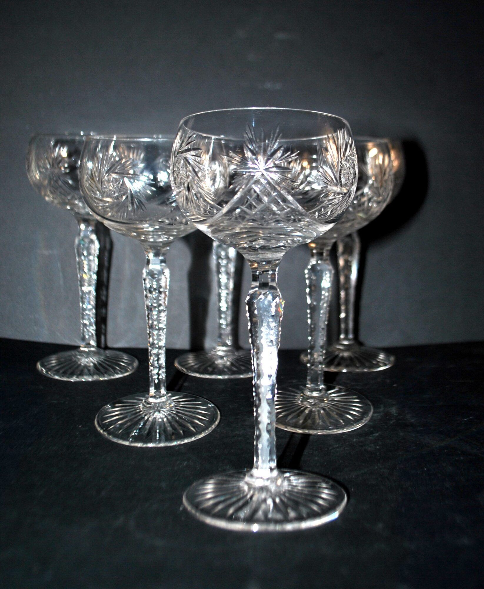 SAINT-LOUIS Balloon Wine Glass ROEMER in cut crystal star 1930 H15.3cm