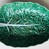 Slurry dish decorated with cabbage leaf