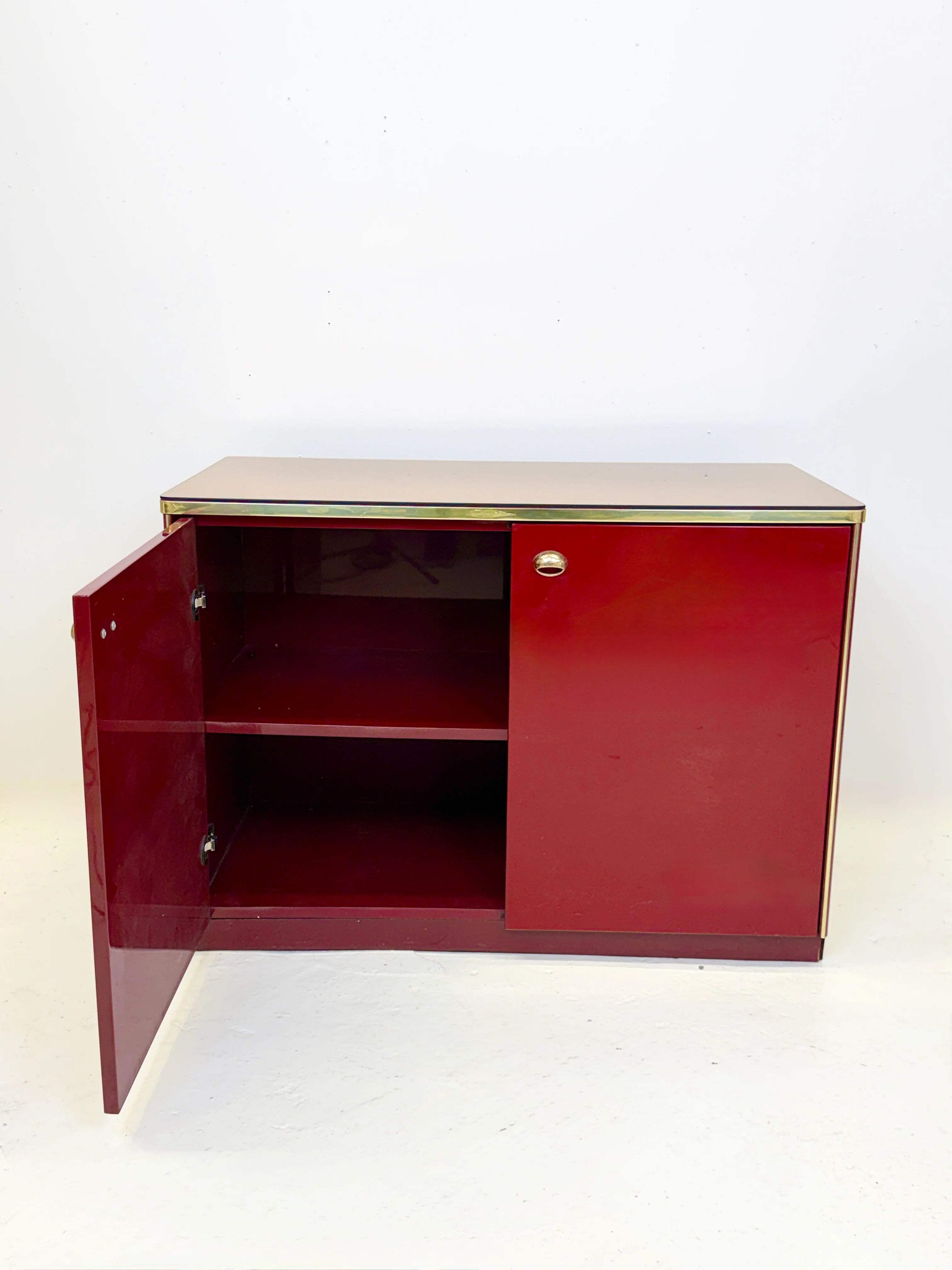 Red lacquered buffet - Hollywood Regency, 1980s