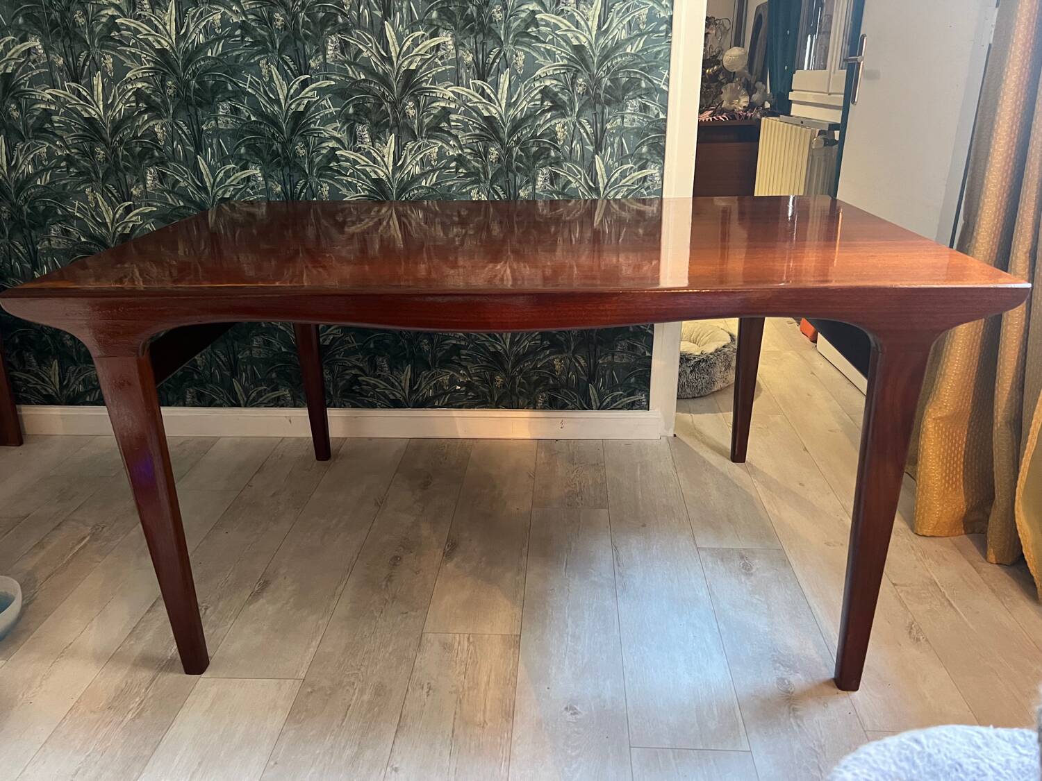 Table à manger scandinave année 60 en teck