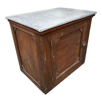 Florist furniture above zinc
