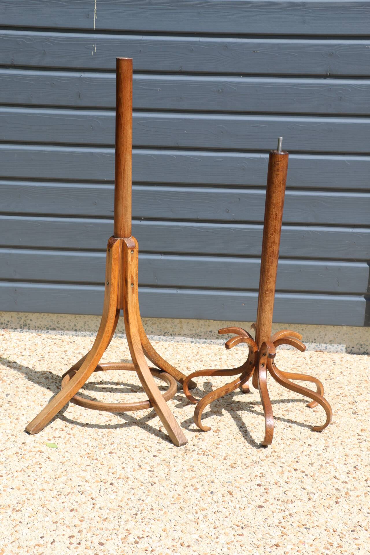 Dark BAUMANN parrot coat rack (A3)