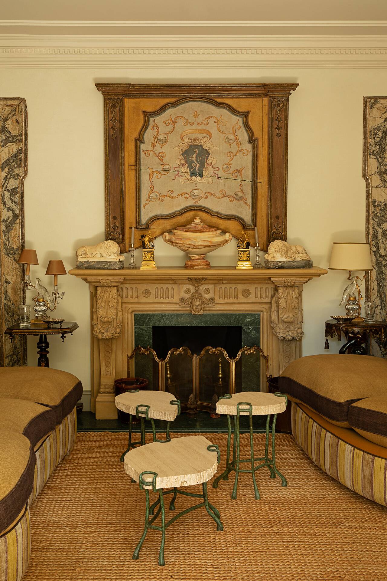 Feuille Fossile Tables