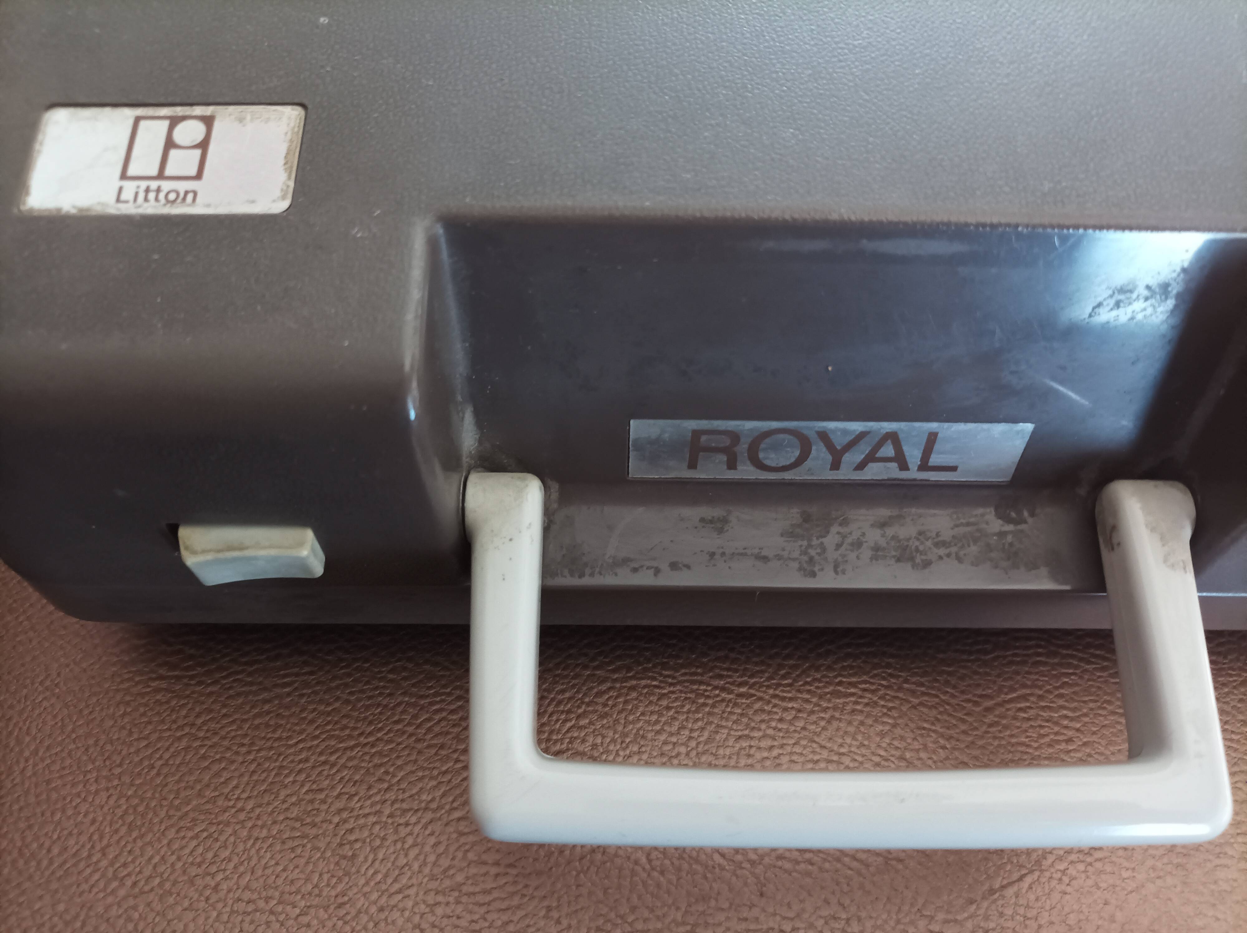 Royal 203 cappuccino & cream revised new ribbon