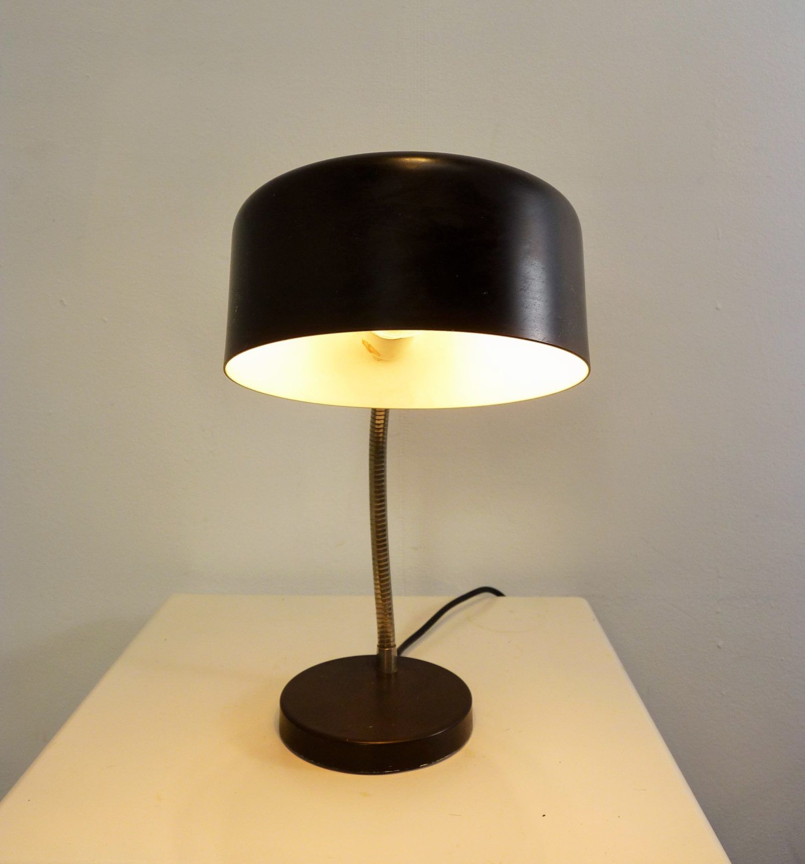 Anvia Mid-Century Desk Lamp