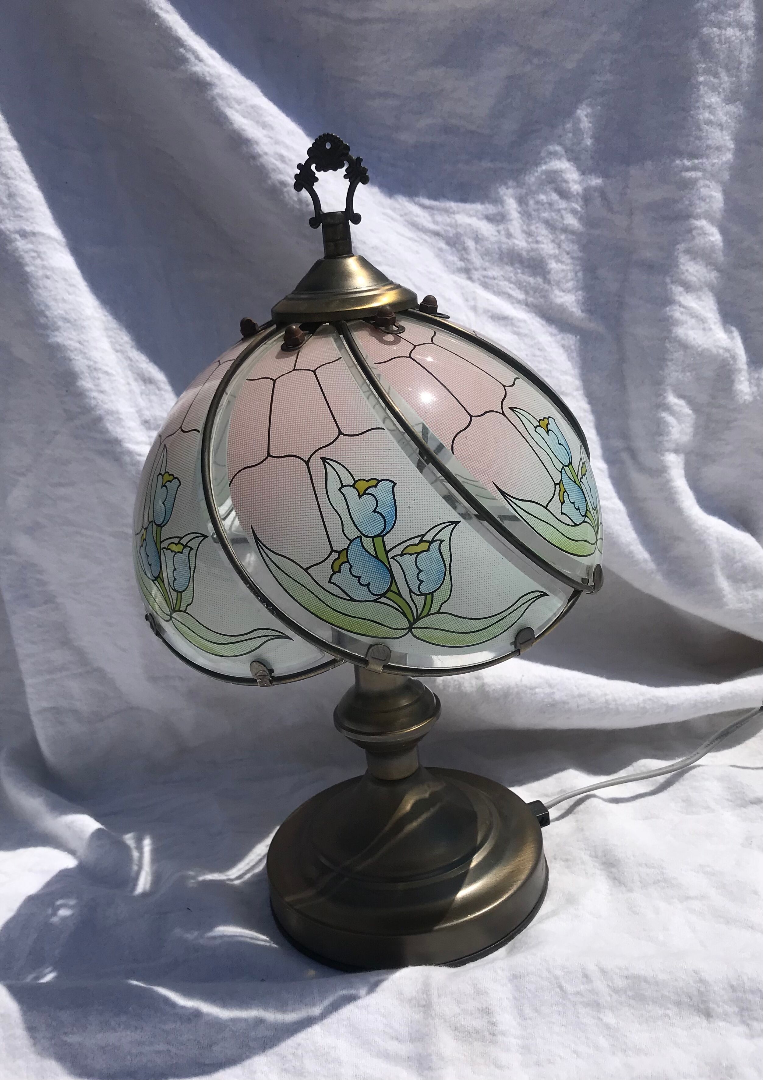 Table lamp