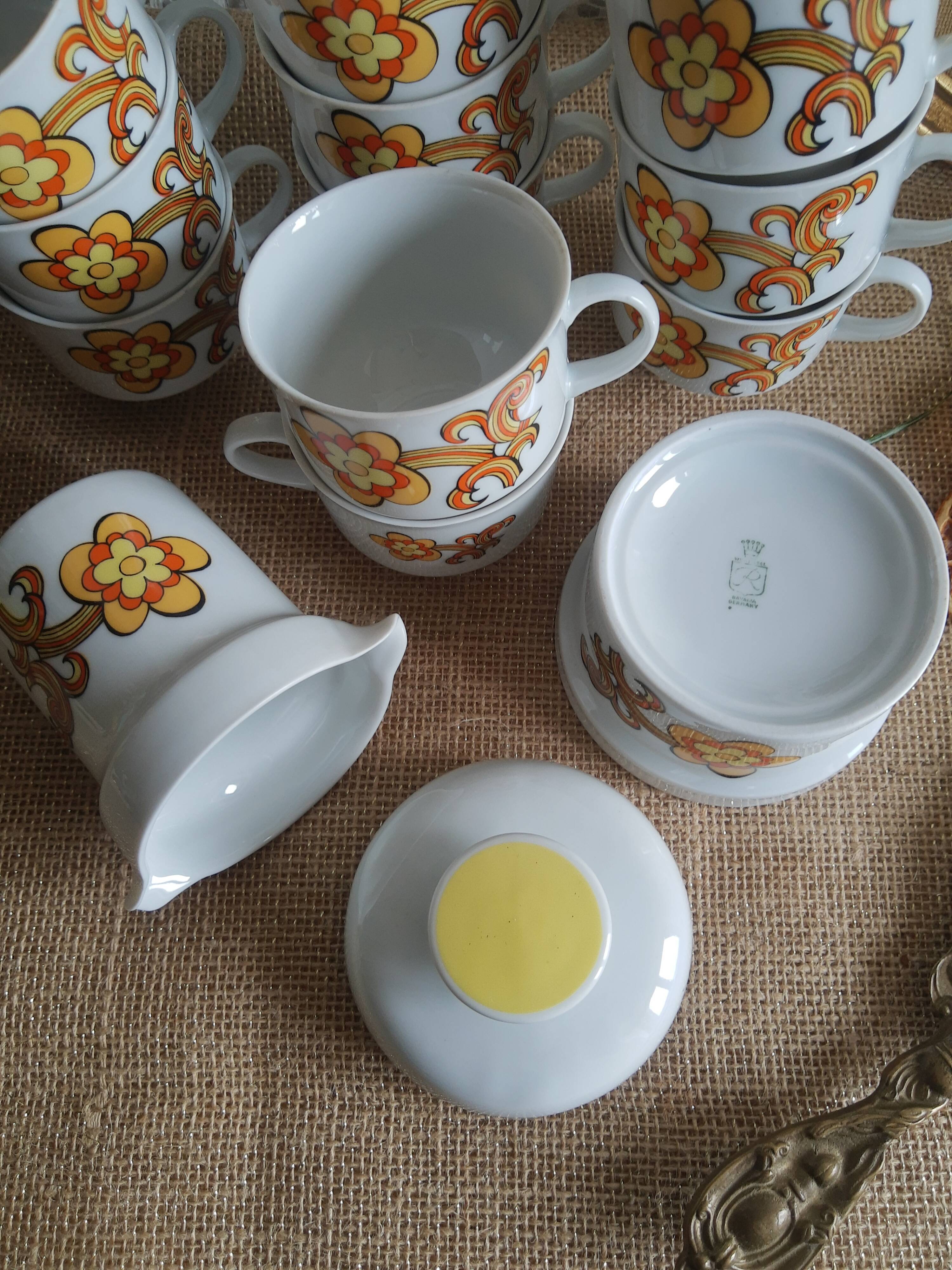 Set 11 coffee cups, sugar bowl and milk pitcher Wunsiedel Bavaria vintage