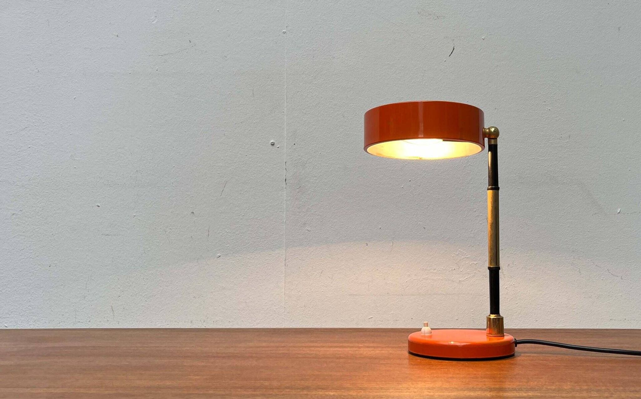 Mid-century minimalist orange table lamp, Italy, 1960s.