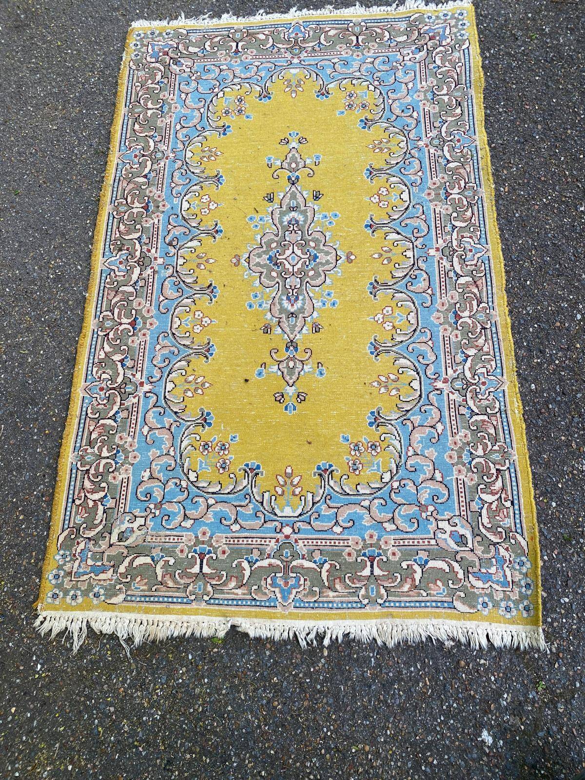 Yellow and blue Persian rug 90x150cm