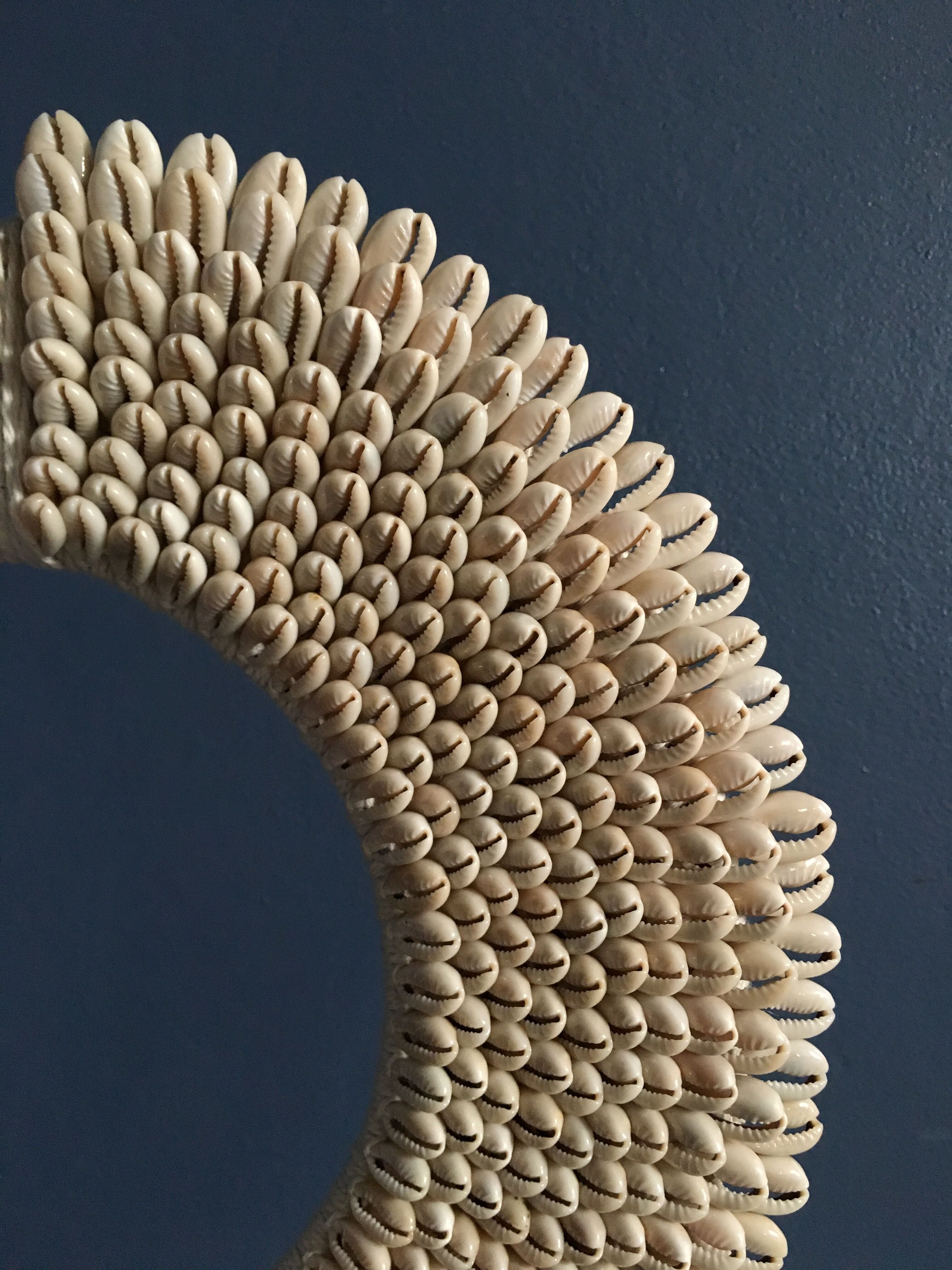 Sculpture tribal necklace Papou in shells