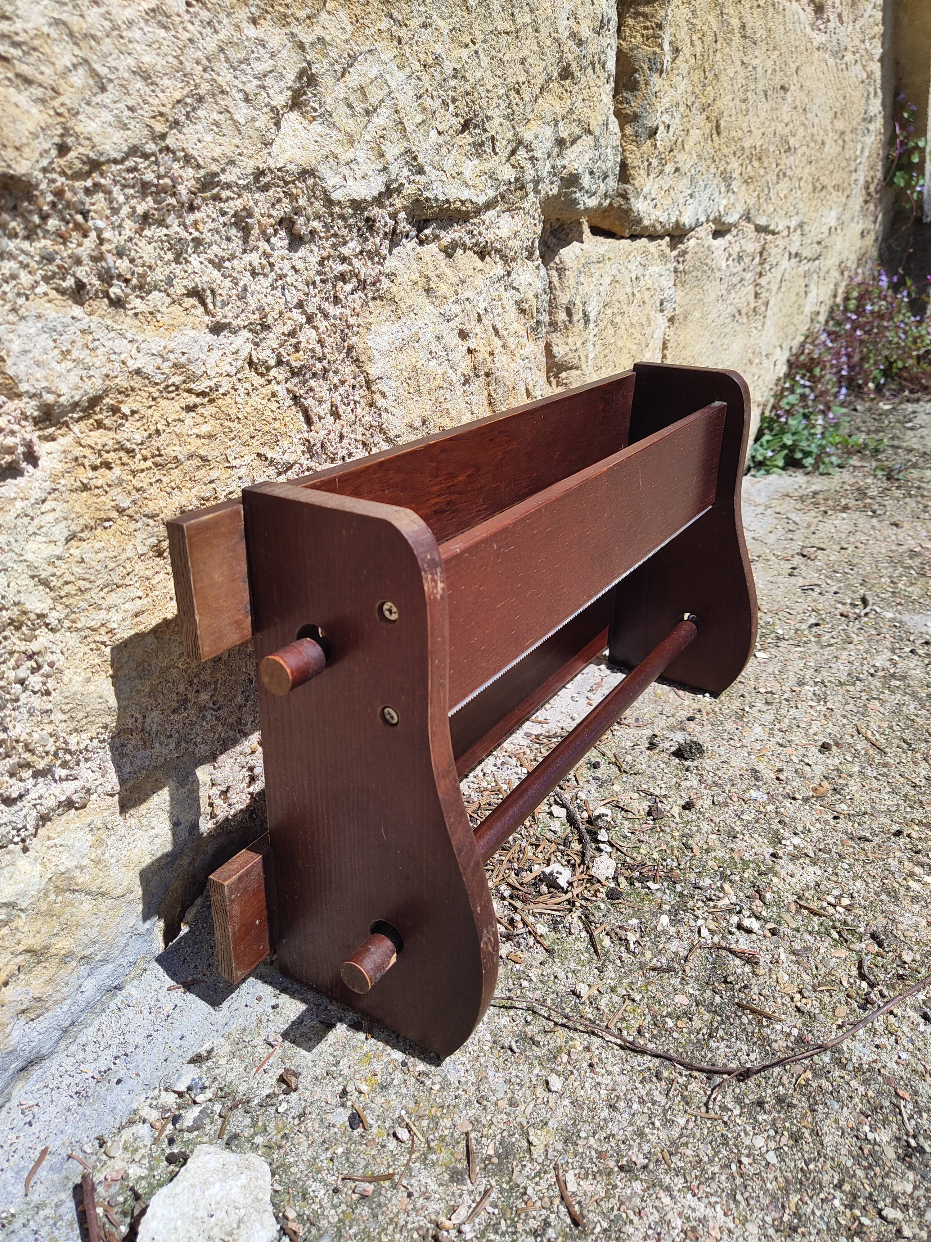 Wall-mounted dispenser