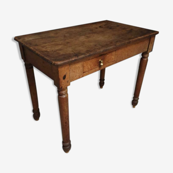 Table en chêne antique avec le tiroir