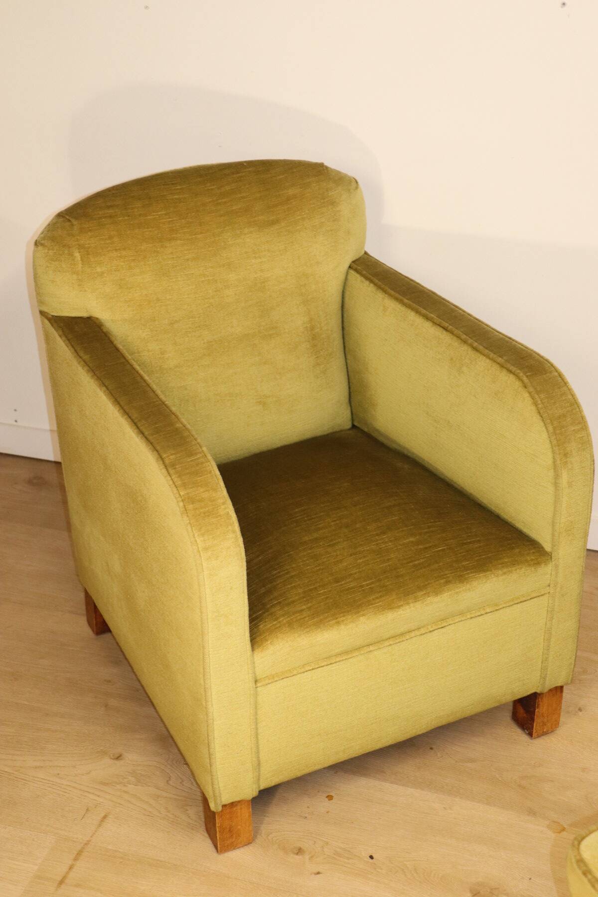 Pair of vintage velvet armchairs with footrest - 1950s
