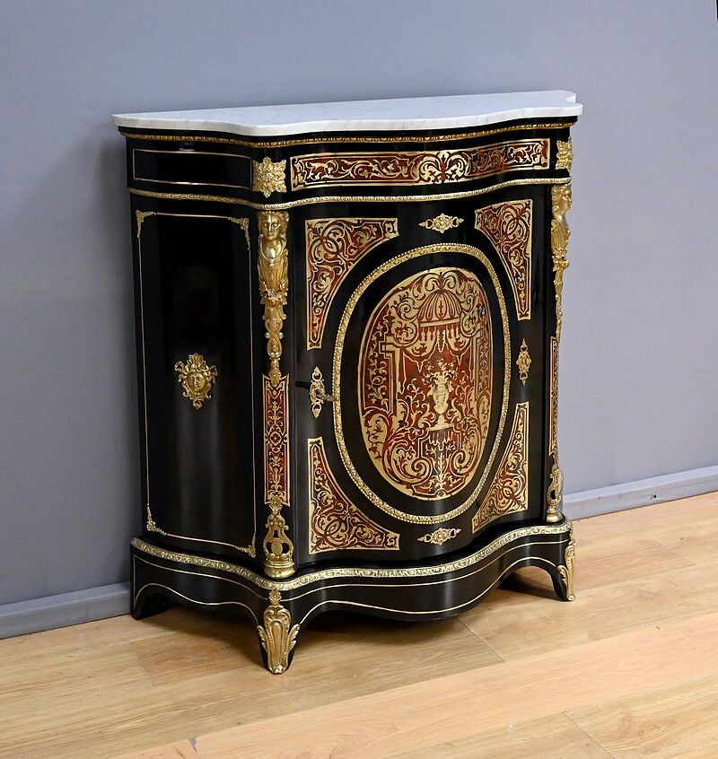 Bureau d'entre-deux in Boulle marquetry, Coignerai House, Napoleonic III period – 2nd half of the 19th century.