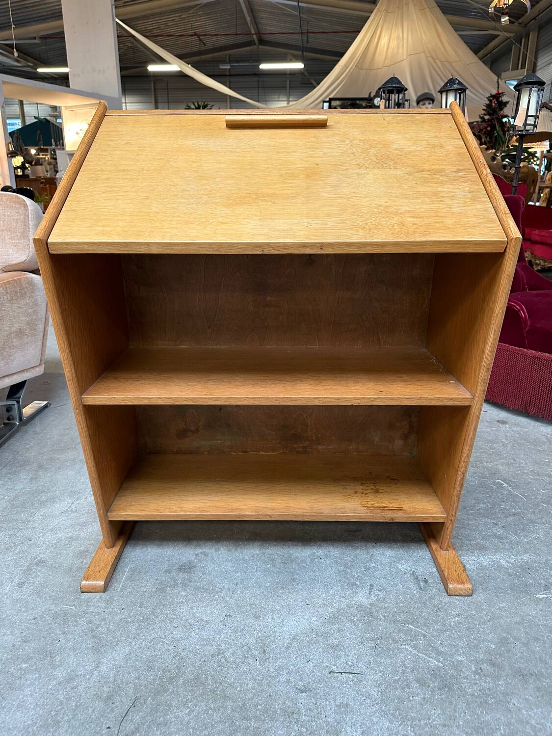 Secrétaire Cor Alons