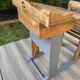 Pupitre d'écolier avec assise réglable en hauteur