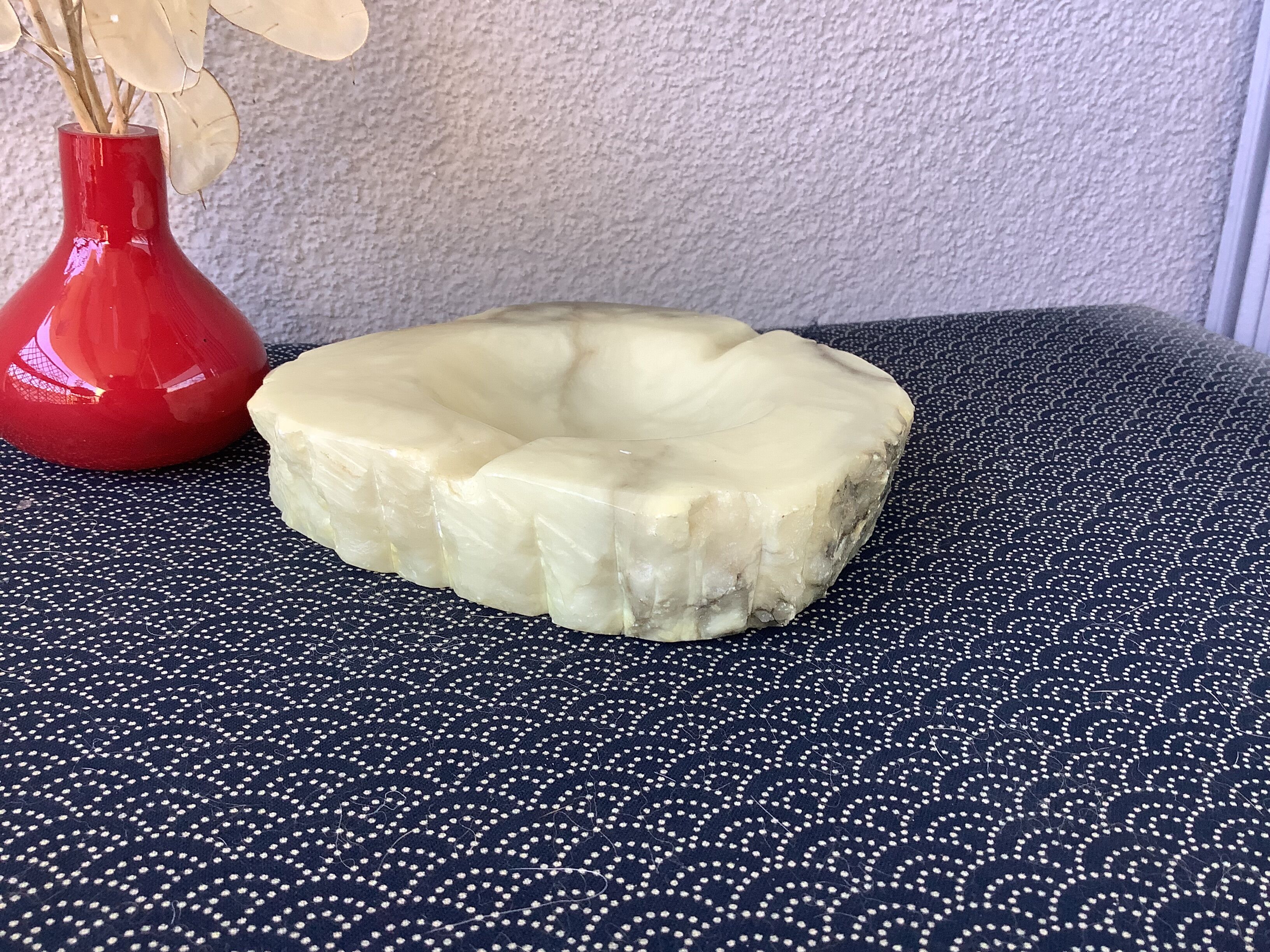 Brutalist alabaster ashtray Alabaster Italy - Romano Bianchi