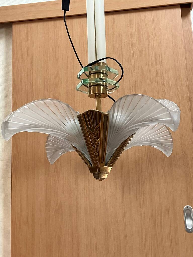 Bronze and molded glass chandelier, 1930s Art Deco style