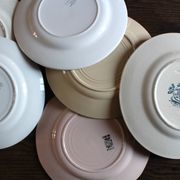 A set of 6 mismatched blue and pink floral dinner plates from Terre de Fer, Digoin.