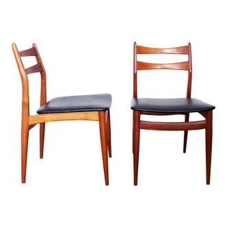 Pair of Scandinavian chairs