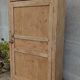 Armoire, bonnetière en bois naturel