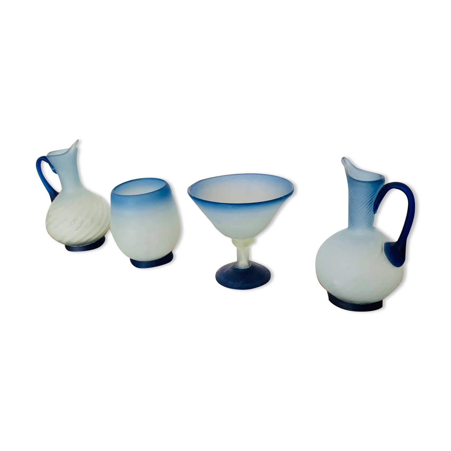 Set of 4 blue glass paste dinnerware