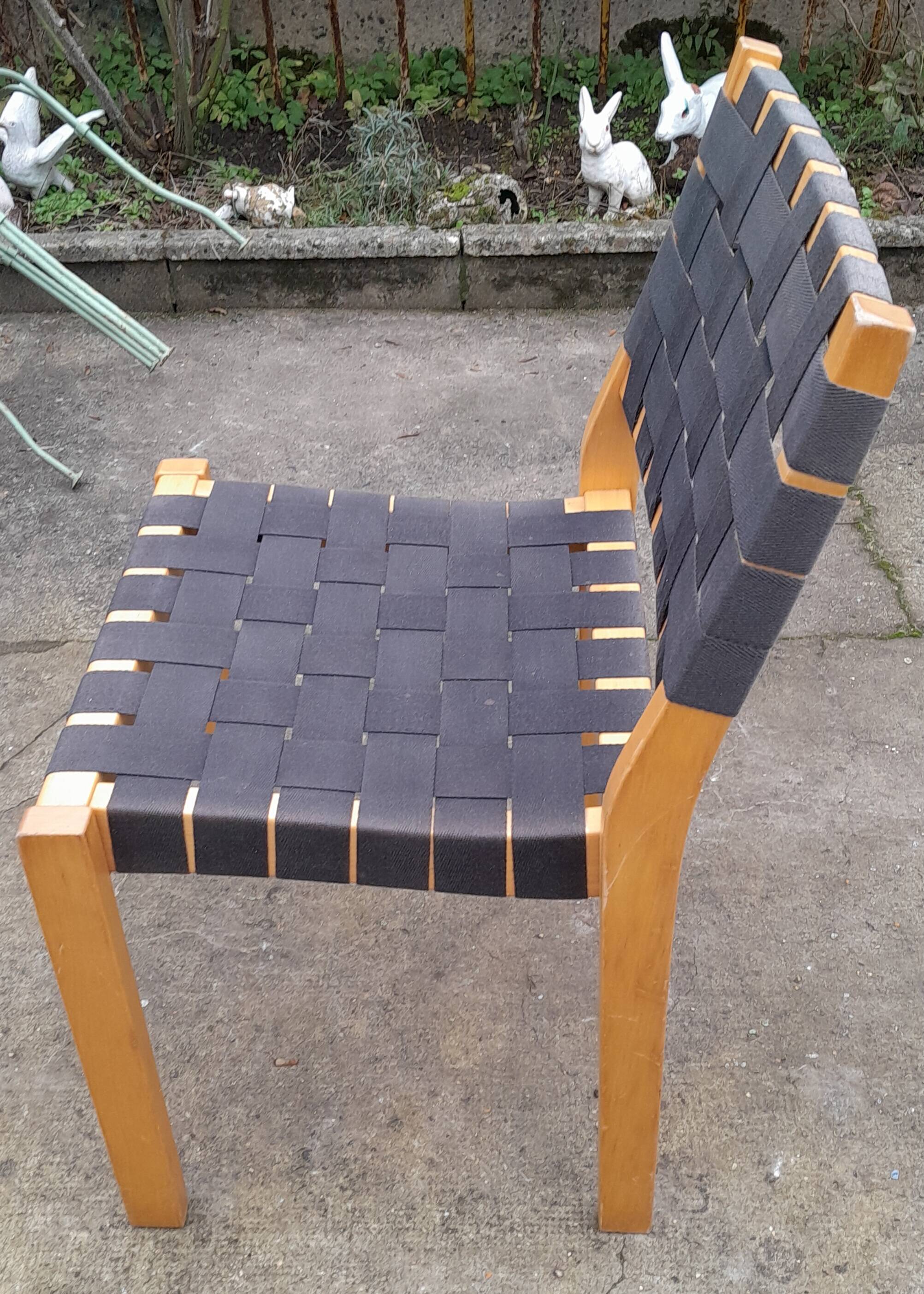 chaise alvar aalto modele 611 pour artec