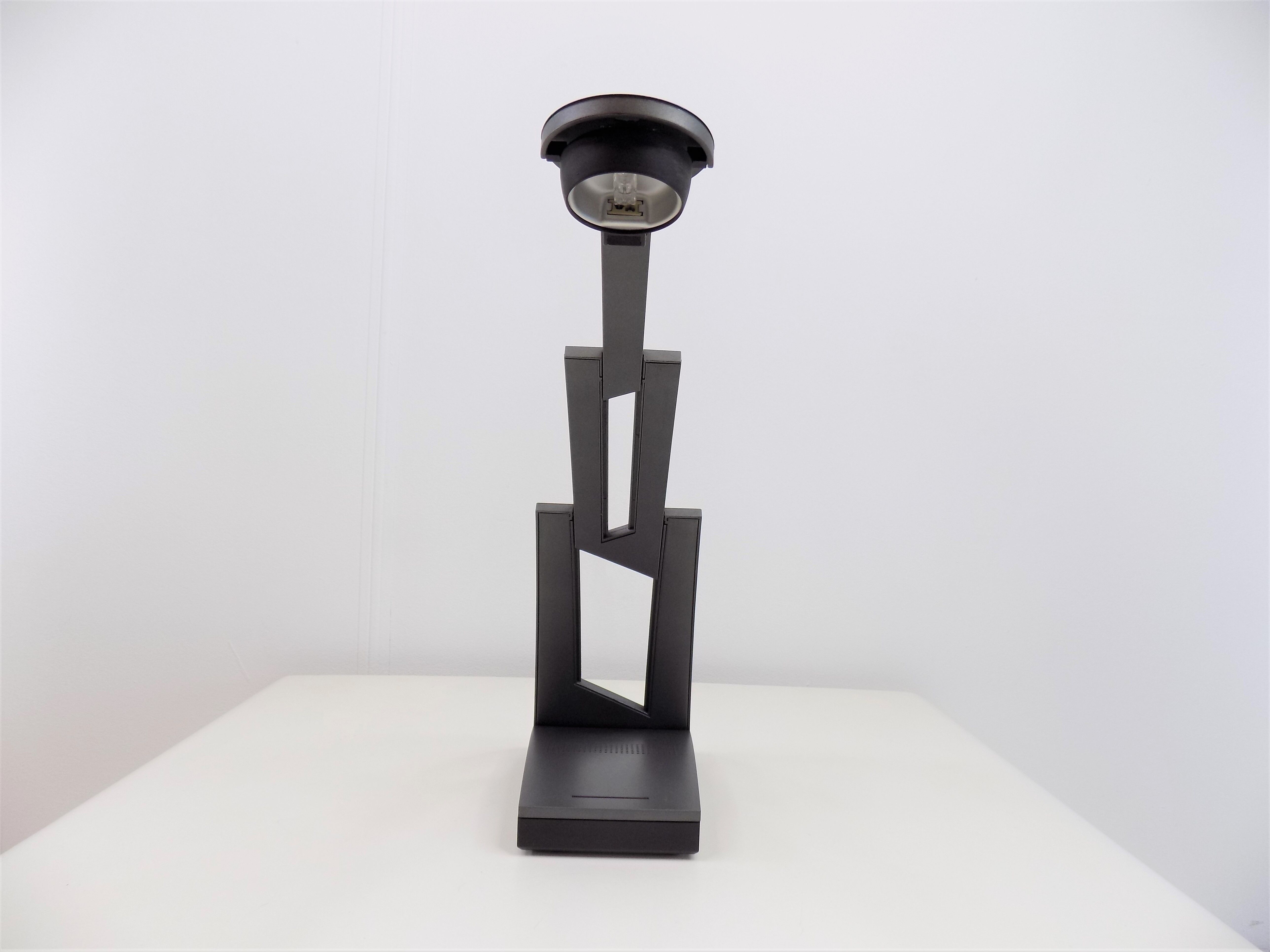 Lampe de table star trek par f.a. porsche