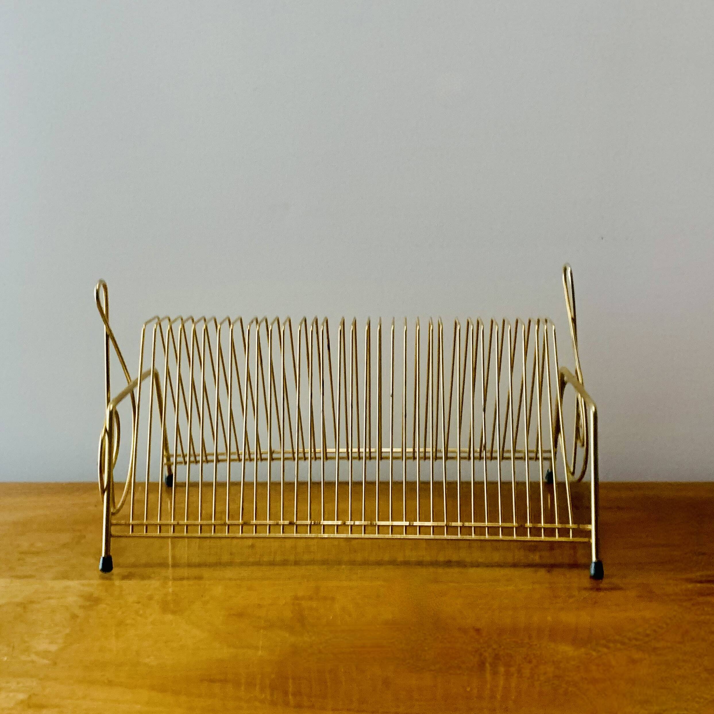 Vintage record holder in gold metal - for 50 vinyls