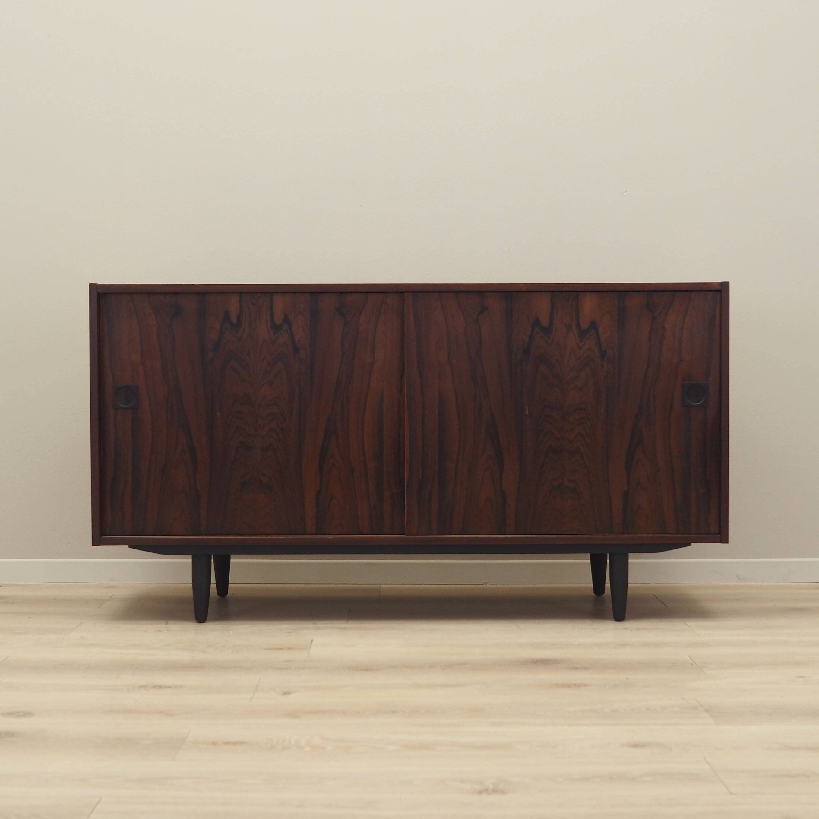 Rosewood cabinet, Danish design, 1970s, manufacturer: Farsø Møbelfabrik