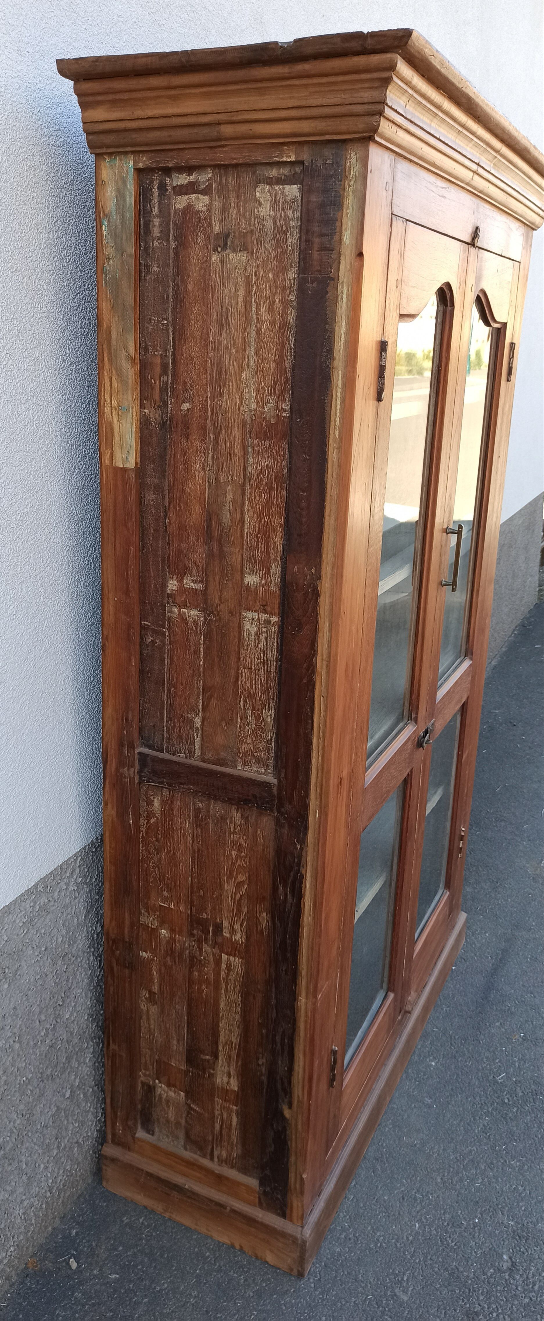 Glazed wooden cabinet