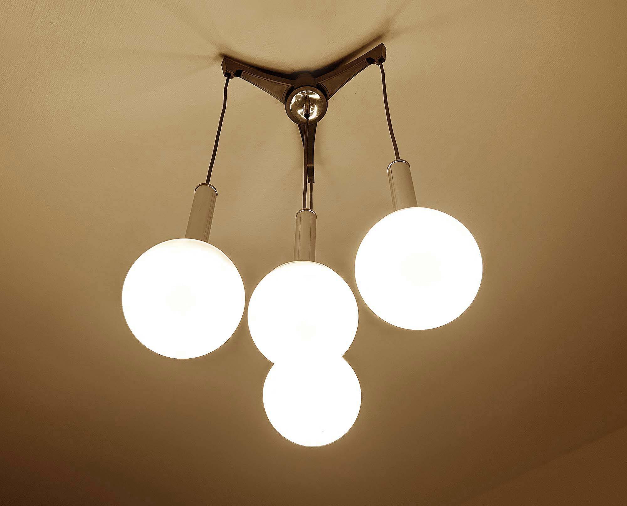 Vintage Design 70's Suspension