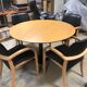 Table ronde et 4 fauteuils