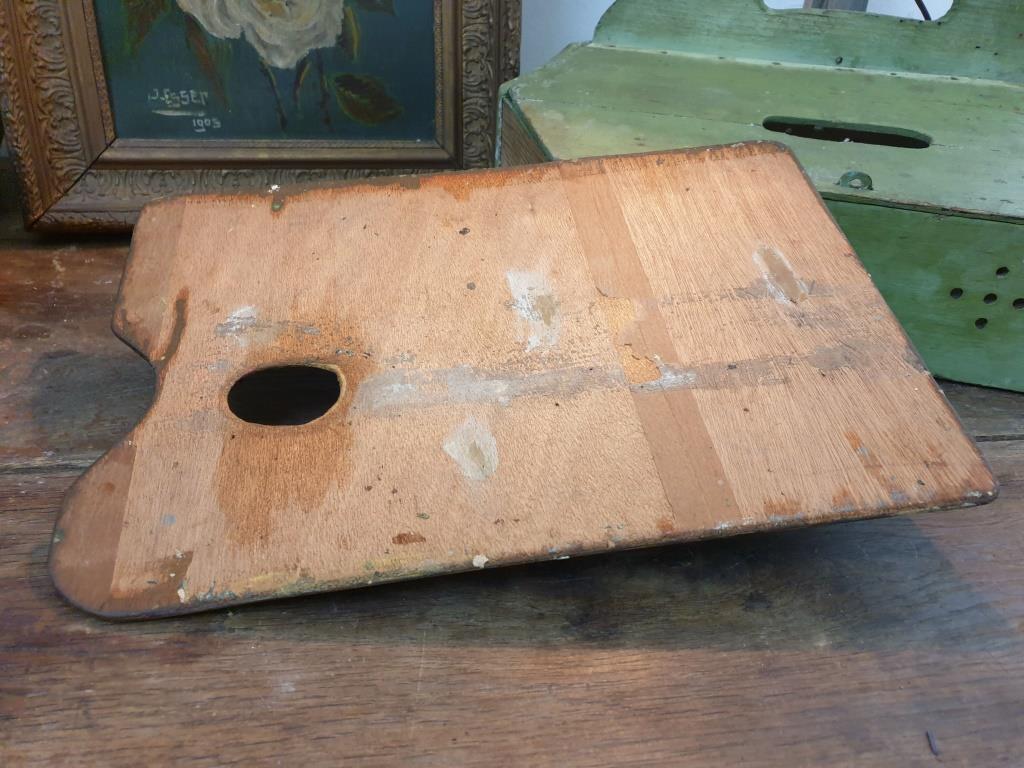 Ancient painter's palette