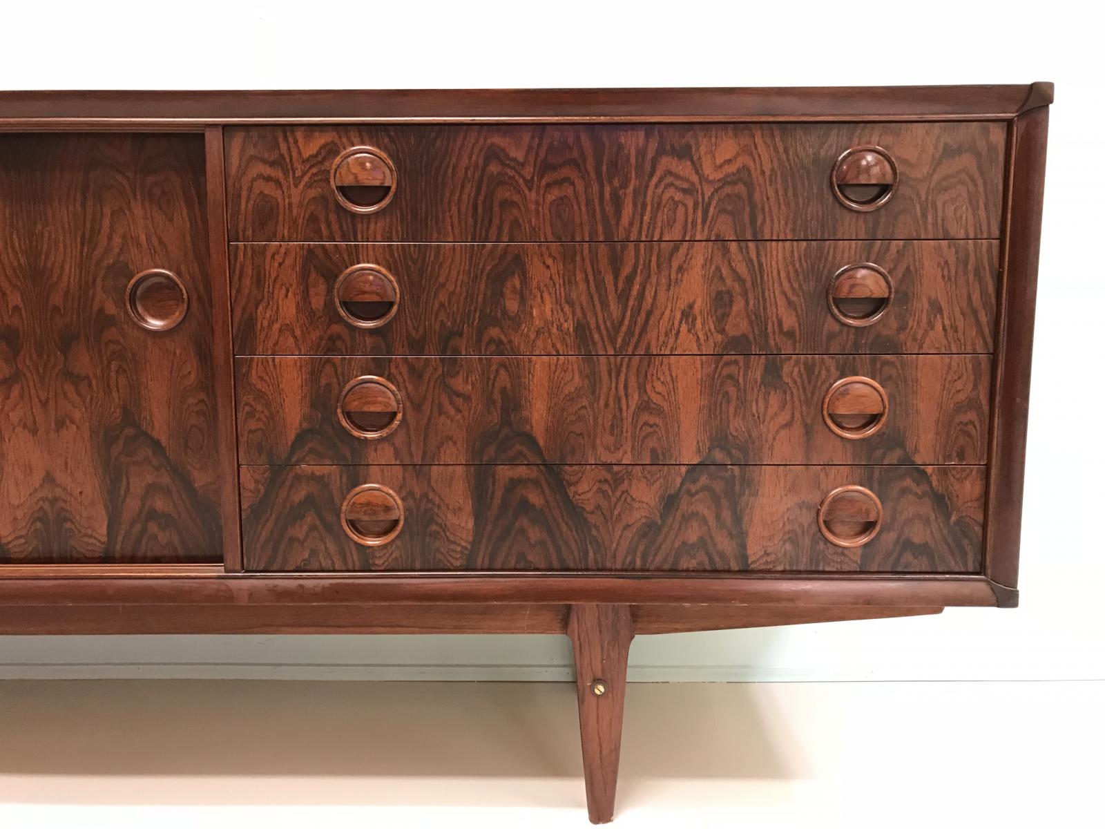 Row s Fristho country down 1960 rosewood