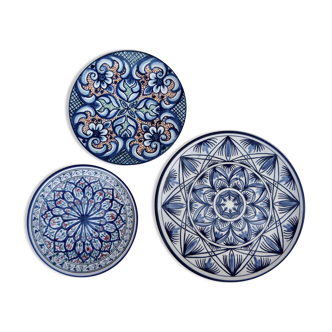 Set de trois plats en céramique peinte espagnole - ⌀ 23, 26 et 32 cm