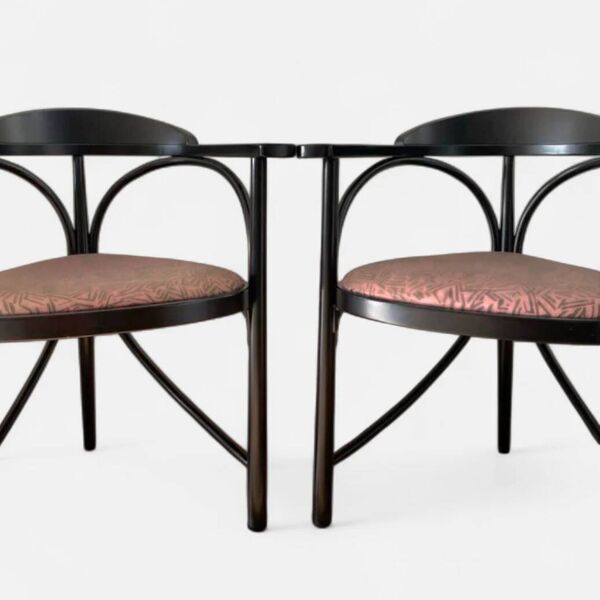 2 x chaise triangle Thonet 91 par Michael Thonet